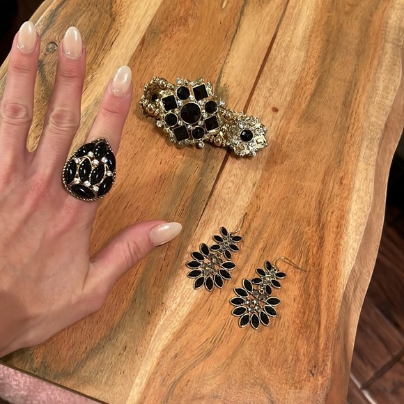 Costume jewelry set black gold & crystal rhinestone one size fits all adjustable - Picture 2 of 16